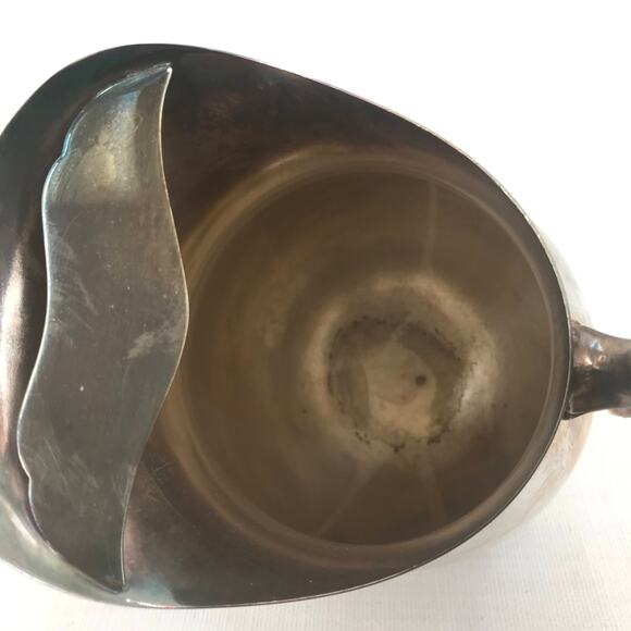 WM Rogers 317 Classic Silver Plate Water Claw Footed Pitcher with Lace Lip Guard - Picture 4 of 5